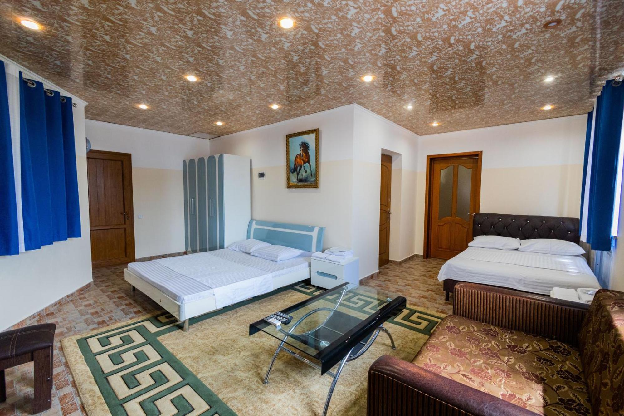 Yan Hotel Yerevan Luaran gambar