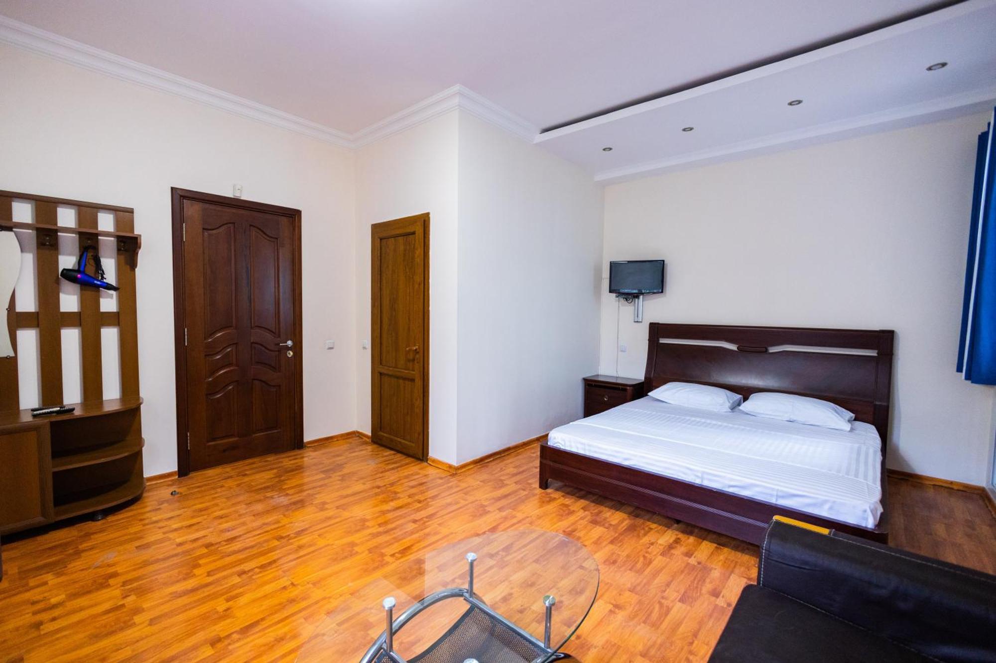 Yan Hotel Yerevan Luaran gambar