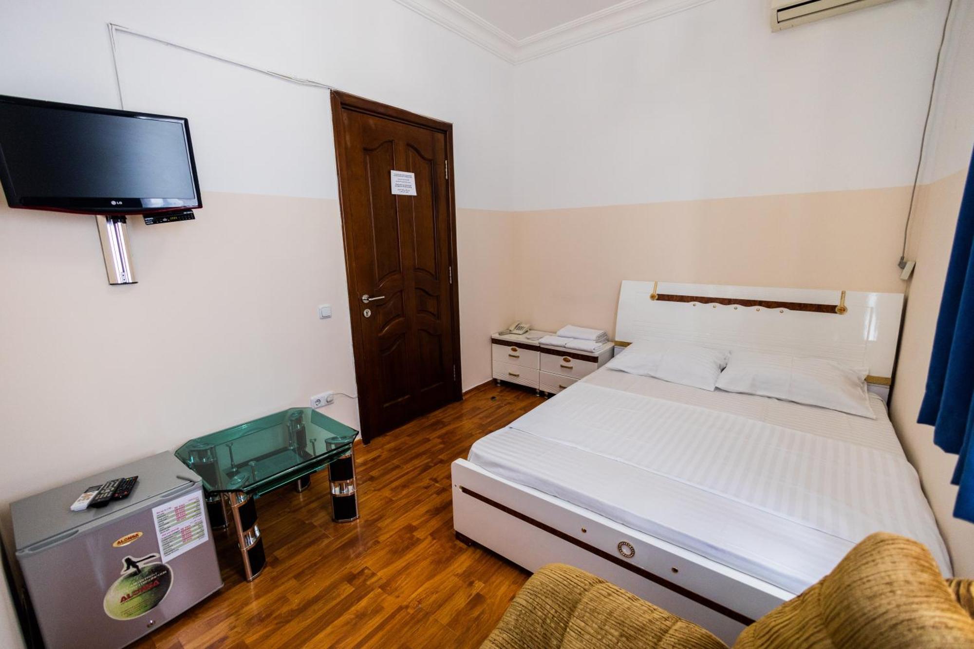 Yan Hotel Yerevan Luaran gambar
